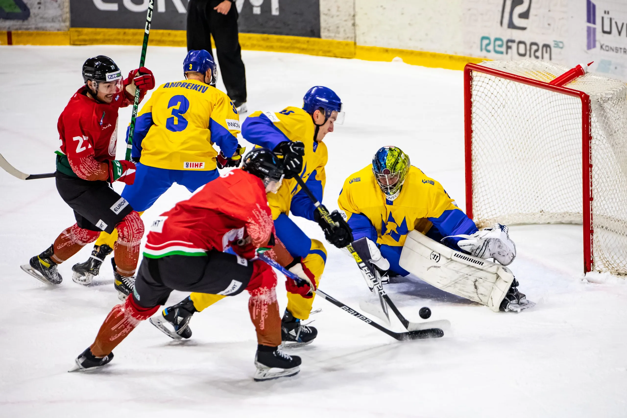 рф хоче запросити Угорщину та Словаччину на Кубок Першого каналу з хокею