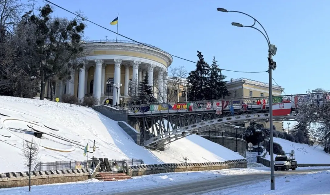 Прокуратура вимагає повернути державі будівлю колишнього Жовтневого палацу