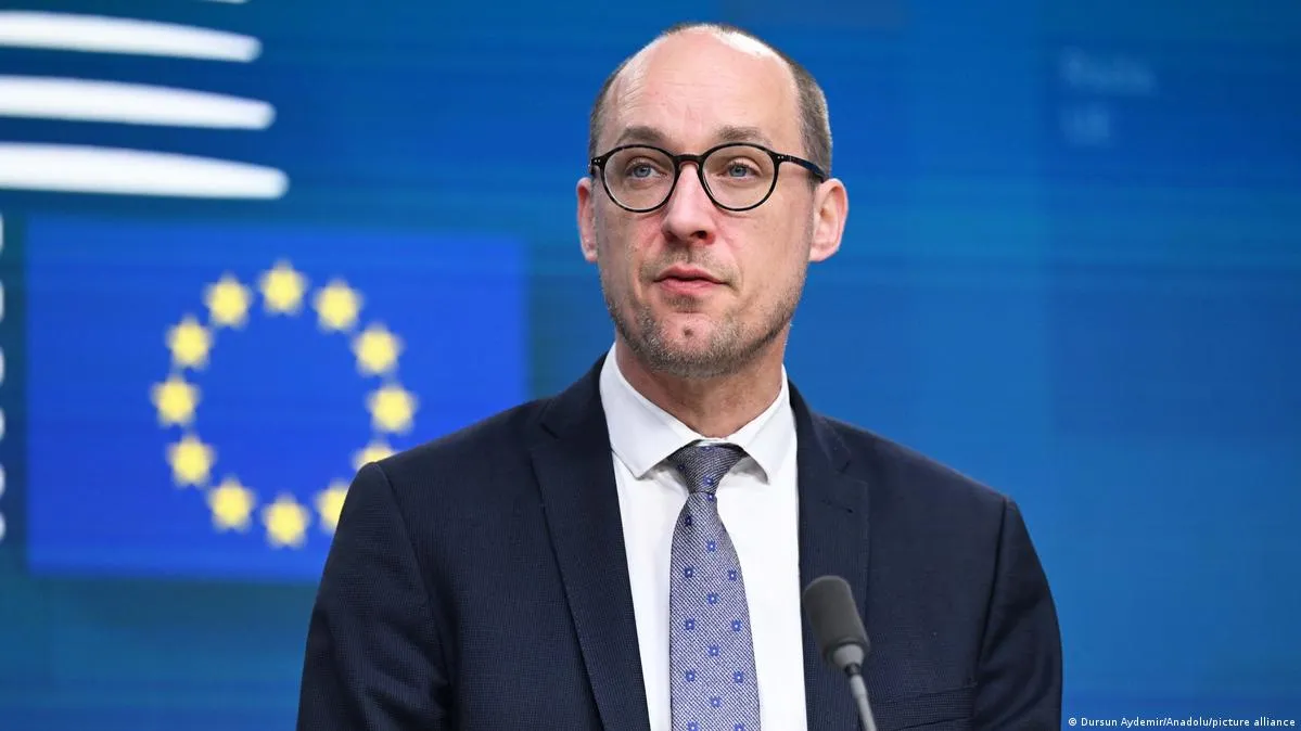 Zamrożone rosyjskie pieniądze mogą pójść na pomoc Ukrainie – Ministerstwo Finansów Belgii