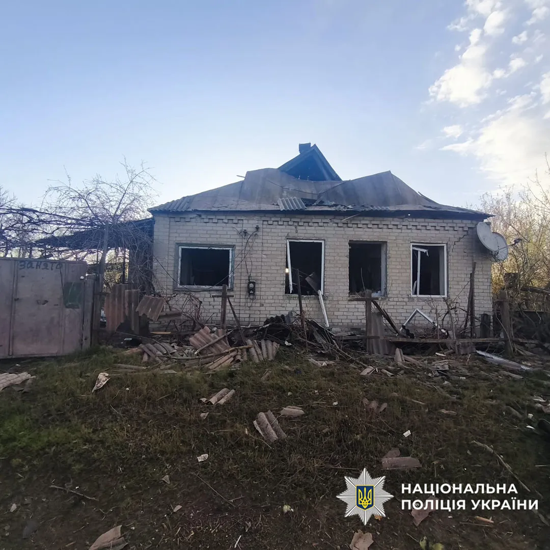 Росіяни атакували Донеччину майже 900 разів за добу