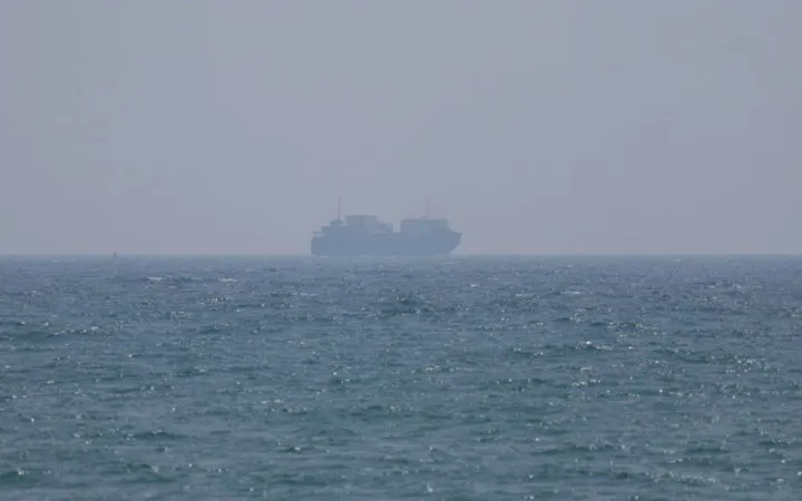 Іран може частково відкрити Ормузьку протоку після домовленості зі США, — Reuters