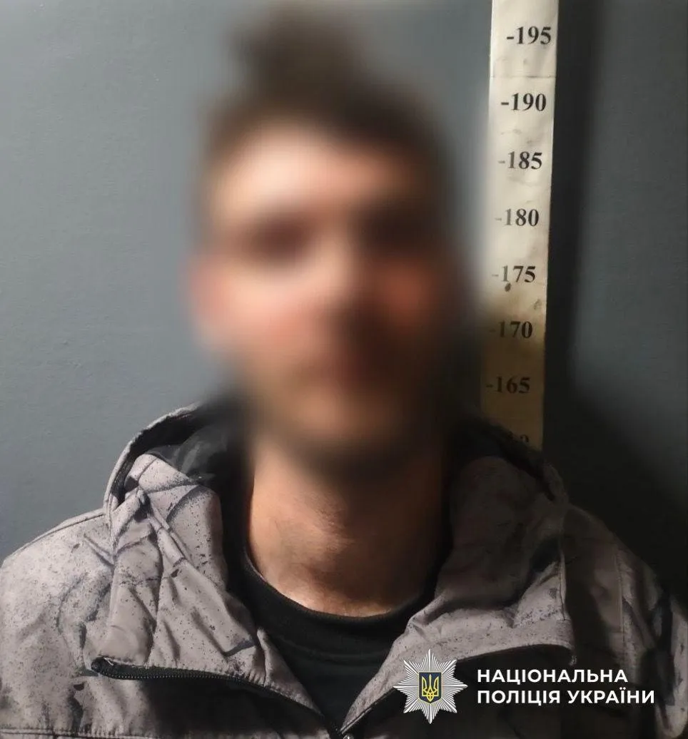 У Києві затримали чоловіка після повідомлення про вибухівку в ТРЦ