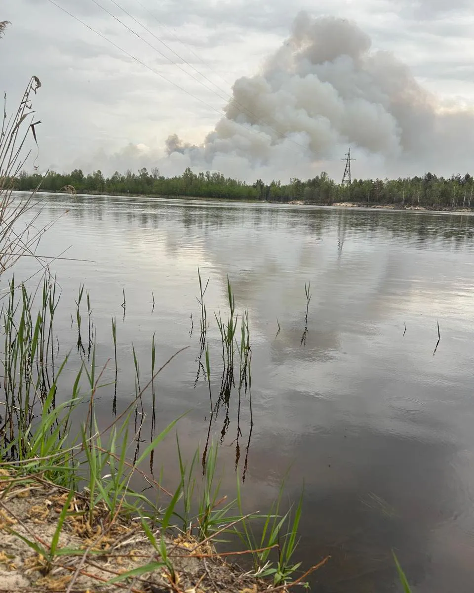 Пожежа у Чорнобильському заповіднику охопила вже близько 1200 гектарів