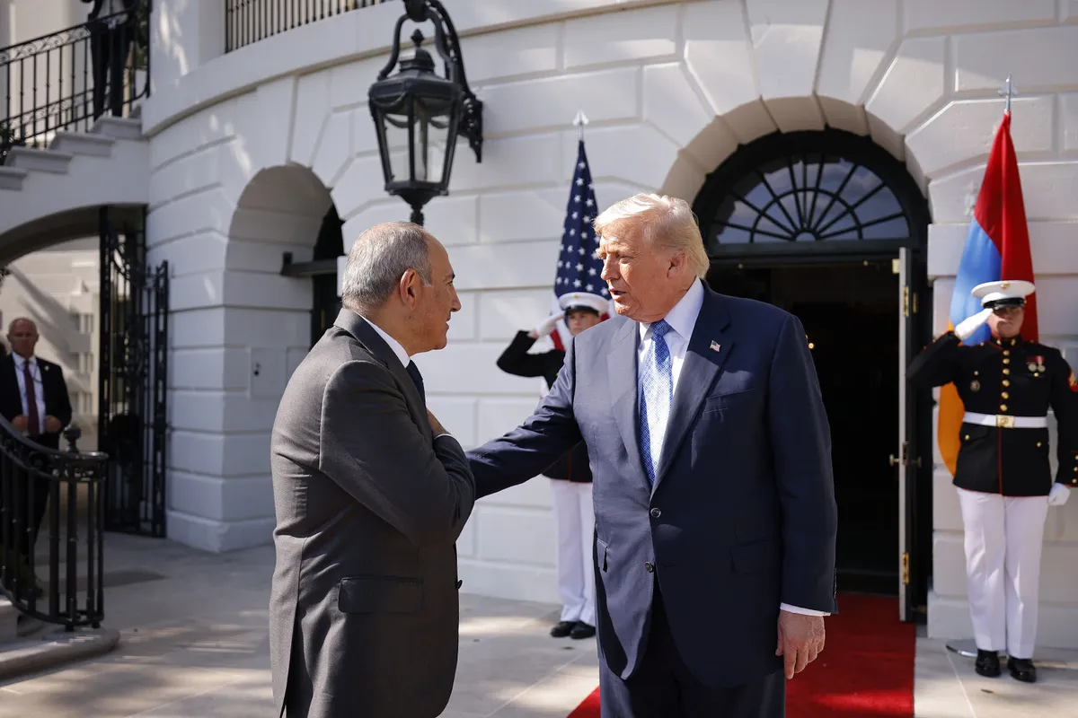 Трамп підтримав Пашиняна напередодні виборів у Вірменії