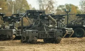 росія за час війни наполовину спустошила свій найбільший склад бронетехніки