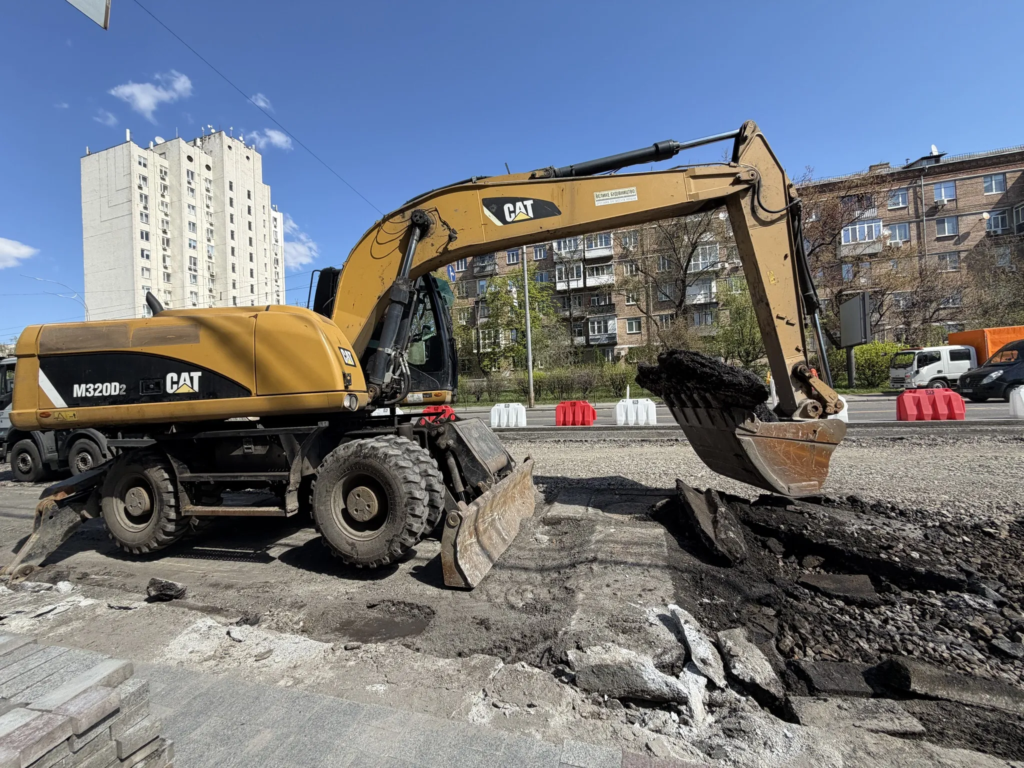 Схема: У Києві на півтора місяця обмежено рух Кільцевою дорогою