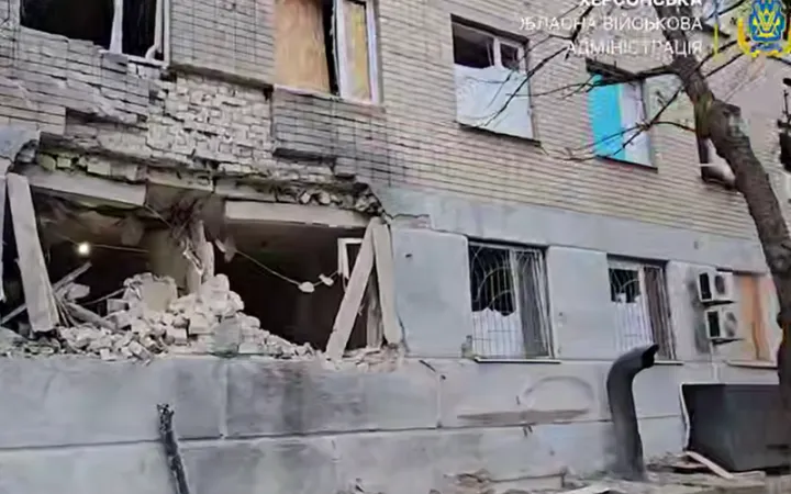 На Херсонщині російські дрони атакували пункт видачі гуманітарної допомоги, є загиблий