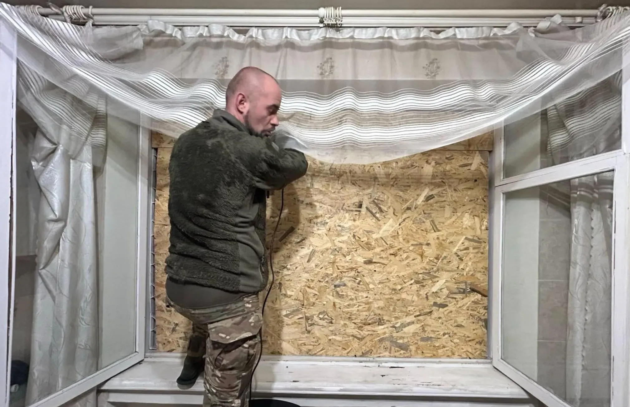 Польські бойові медики провели Різдво на чергуванні біля лінії фронту (Відео)