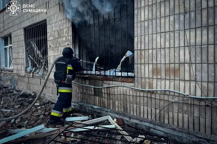 Russia launched a massive drone attack on the Sumy region and killed a woman