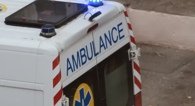 Відео: в Одесі чоловік взяв у заручники бригаду «швидкої»