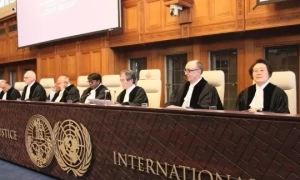 В Париже наказали за граффити о войне в Украине