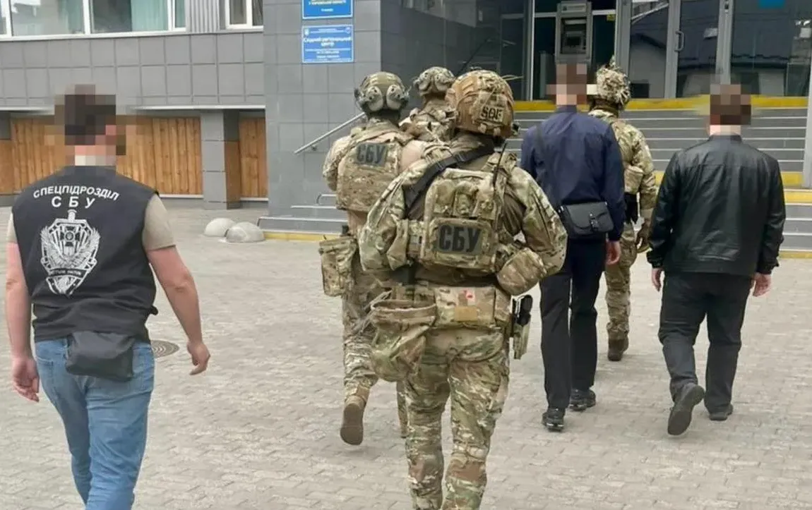 На Харківщині посадовця Держгеокадастру викрили на вимаганні грошей