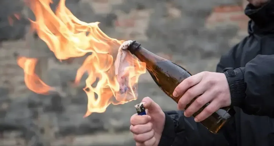 У Франції підпалили завод дронів для України