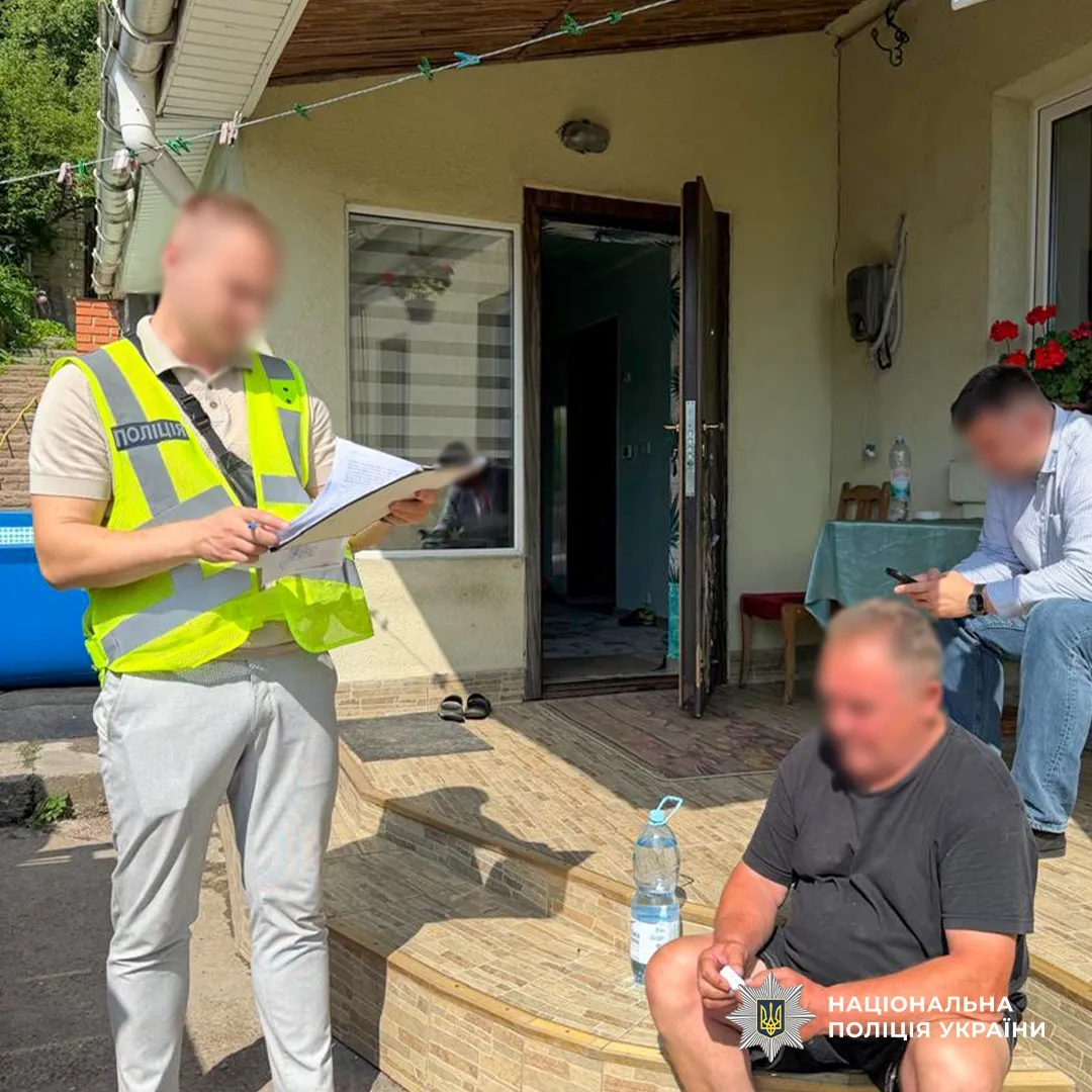 В Киеве раскрыли схему уклонения от мобилизации с участием бывшего чиновника