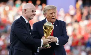 WBC презентувала пояс для переможця бою Ф'юрі - Усик