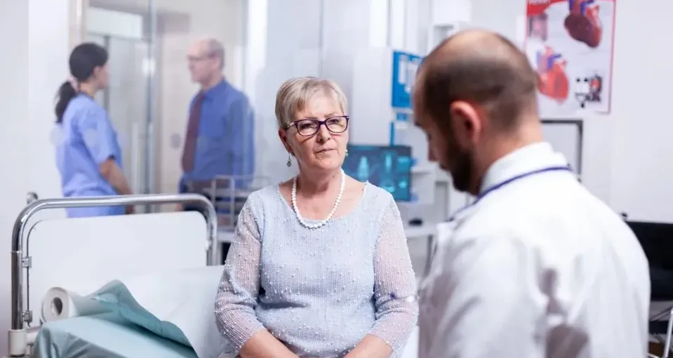 The Ministry of Health has approved new criteria for hospitalizing patients