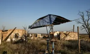 В Днепропетровской области в результате обстрела со стороны РФ повреждена инфраструктура, возник пожар