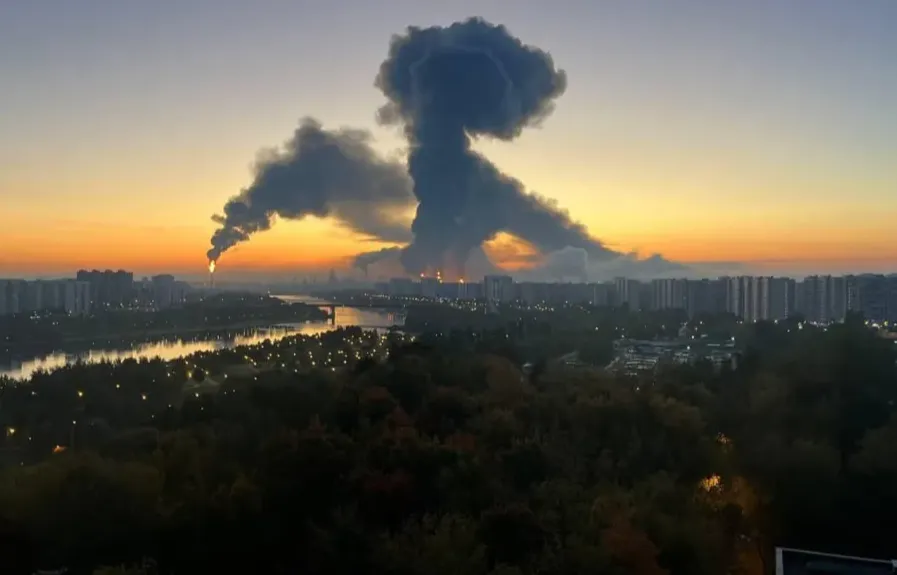 Видео: В Москве и подмосковье вспыхнули пожары после атаки дронов