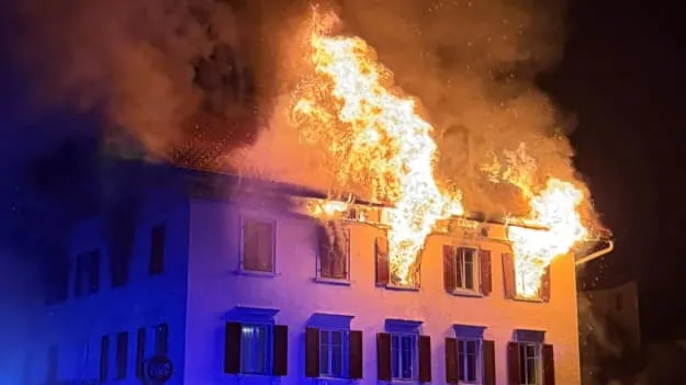 У Швейцарії сталися дві пожежі в житлових будинках, є постраждалі