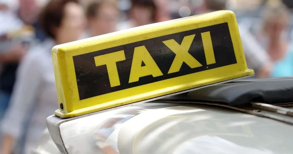 У Києві різко зросли ціни на таксі через тривалу тривогу