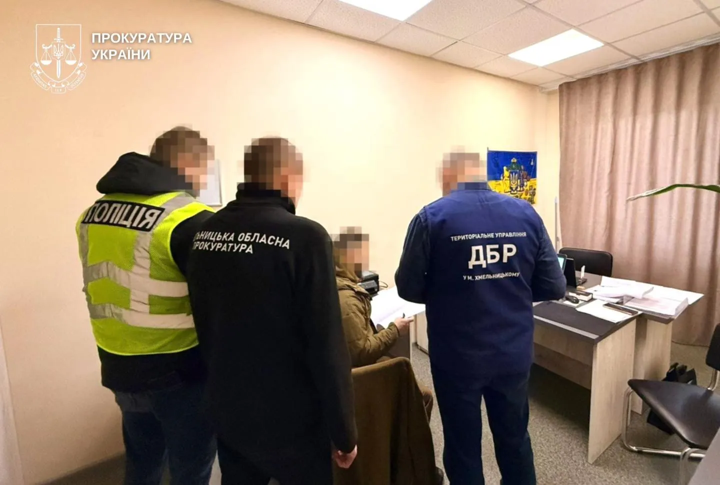 Поліцейський виніс з роботи речових доказів на 2,5 млн грн