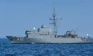 У США директор школи зупинив озброєного нападника та захистив учнів - The Guardian