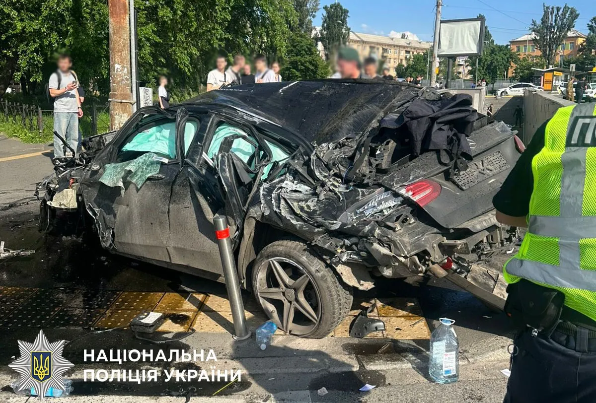 В Киеве в ДТП погибли двое молодых полицейских