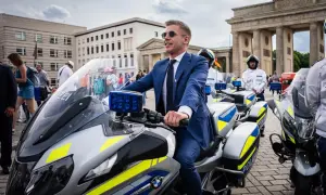 Принц Гаррі повернувся до Британії на похорон дідуся
