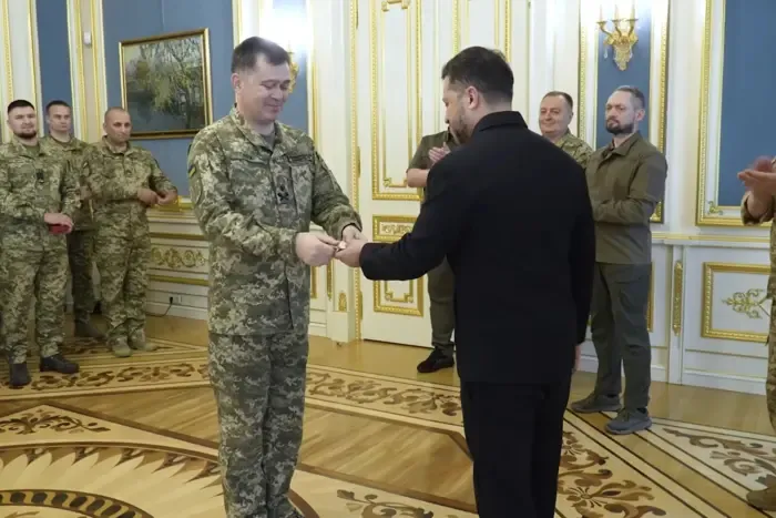 Зеленський відзначив нагородами воїнів Держспецзв’язку
