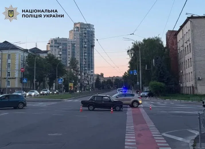 На Печерську внаслідок зіткнення двох авто загинув пішохід