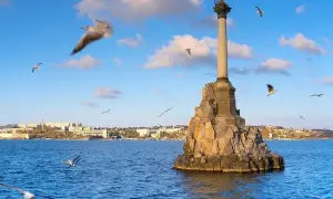 Росія поширює фейки про дефіцит пального в Україні на тлі ударів по АЗС