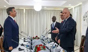 Парламент Молдови проголосував за російську мову та телебачення