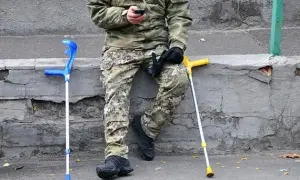 Video: After 3 years in captivity, a defender of Mariupol has been given the chance to walk again without pain