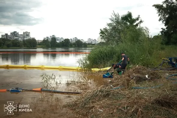 Cleanup of an oil spill in Kyiv continues following the Russian attack