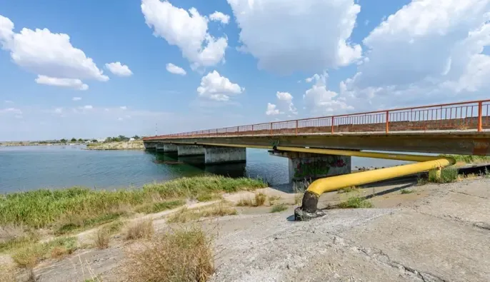 Фото: ЗСУ пошкодили автомобільний міст до окупованого Криму