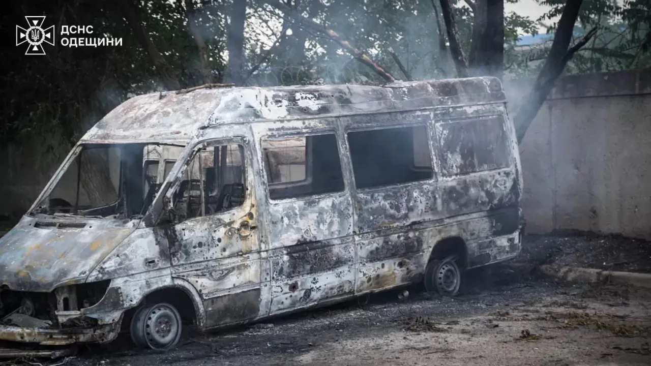 Russia attacked Odesa and damaged a furniture store
