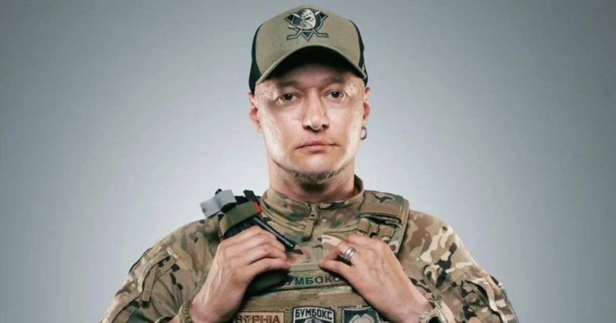 Andriy Khlyvnyuk is ready to give up his title of Honored Artist