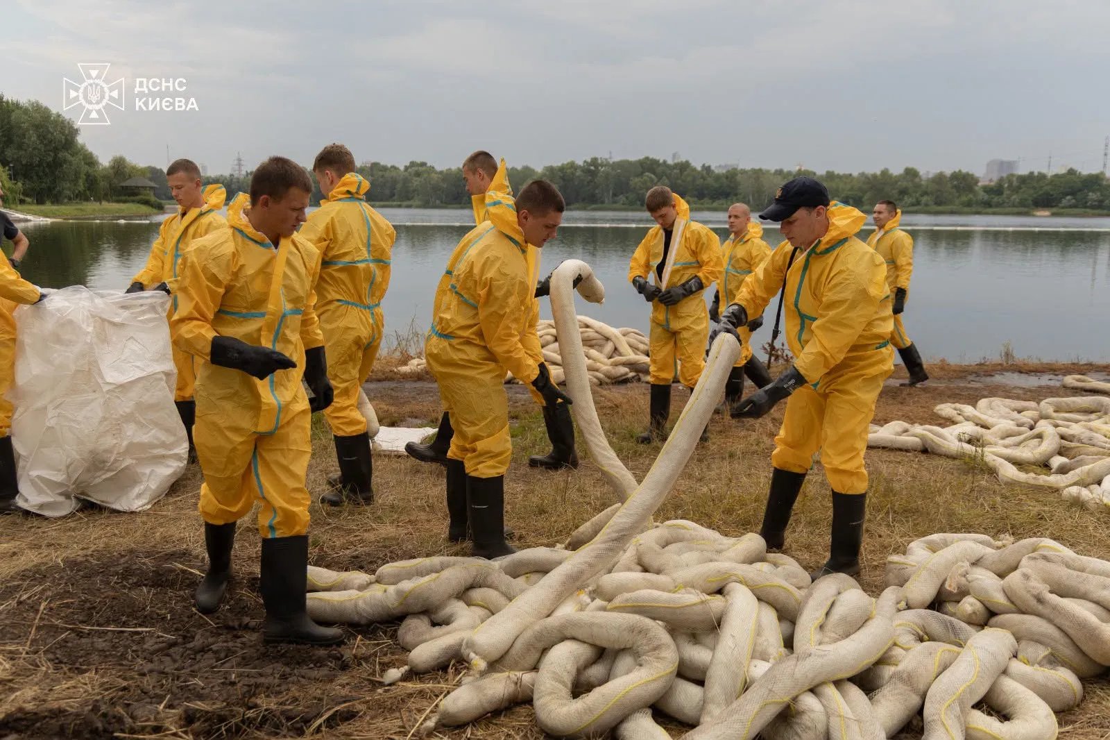 A large-scale cleanup is underway at Lake Kyrylivske following the Russian Federation's attack