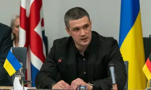 В Україну приїхала відома активістка руху MAGA Лора Лумер