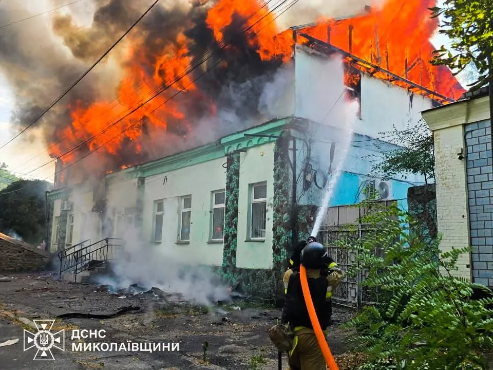 В Очакові через атаку російського БпЛА постраждала жінка