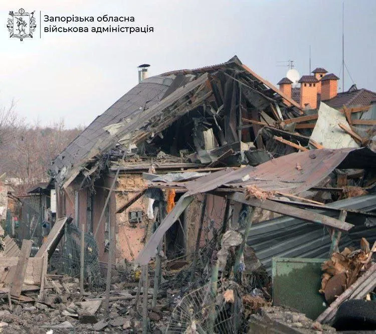 Ворог завдав по Запорізькій області 569 ударів за добу, поранено жінку
