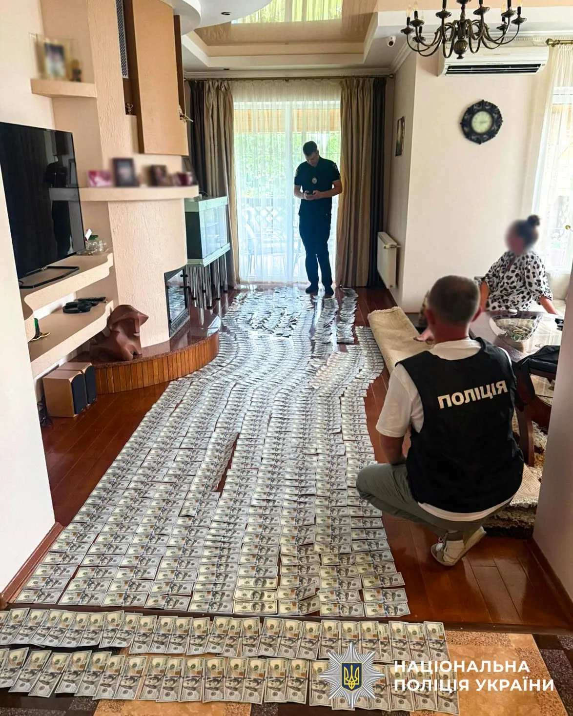 На Рівненщині двоє лікарів підозрюються у схемі з фіктивною інвалідністю