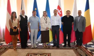 Глава Міноборони: поставки винищувачів для України – це питання «пари місяців» 