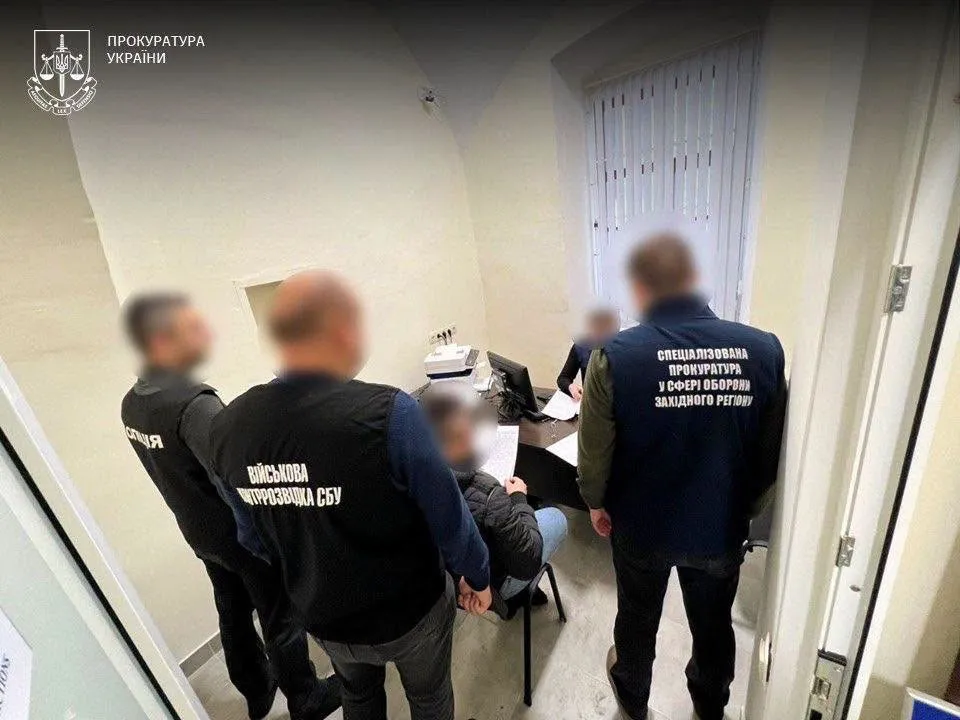 Бывшего сотрудника Нацгвардии будут судить за начисление более 72 млн грн боевых