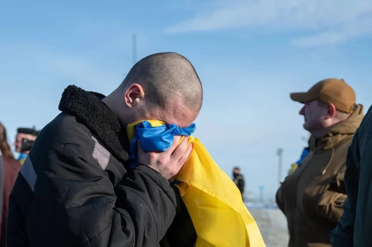 Украина и Россия проведут крупный обмен военнопленными 24 августа