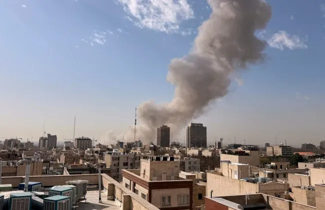 Іран продовжив ракетні удари по Ізраїлю, попри заяви Трампа про переговори