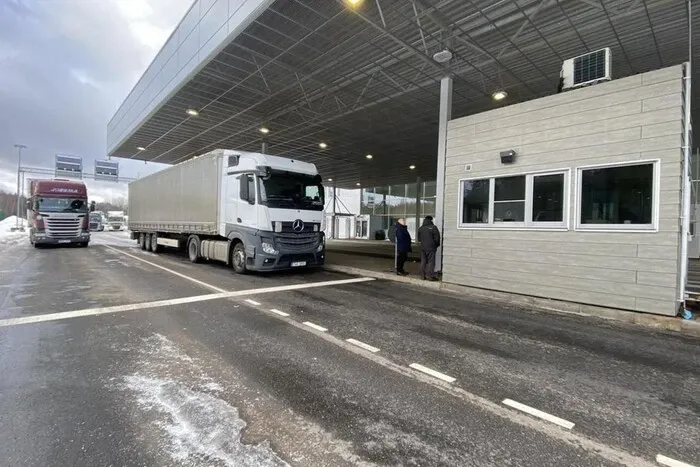 Естонія закриває кордон з Росією на ніч через провокації