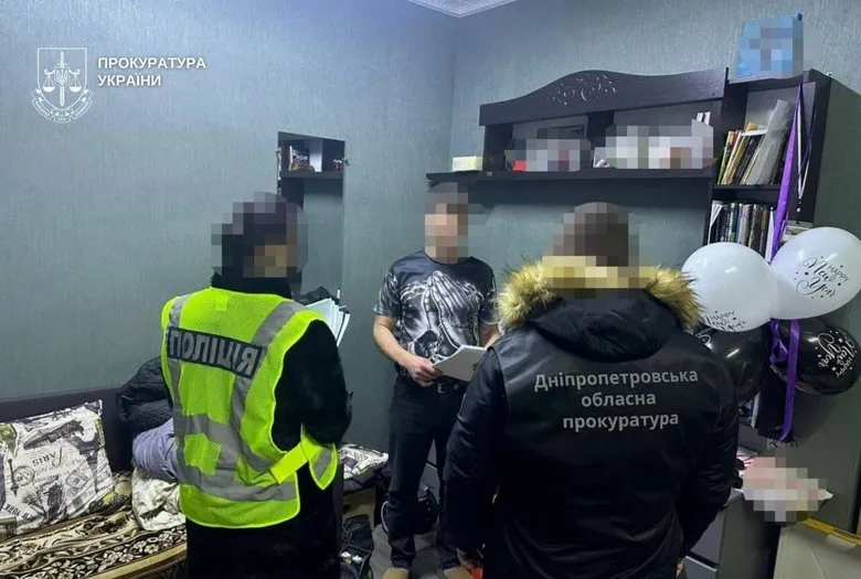 В Днепре почти 300 человек содержались в закрытых центрах без лицензий
