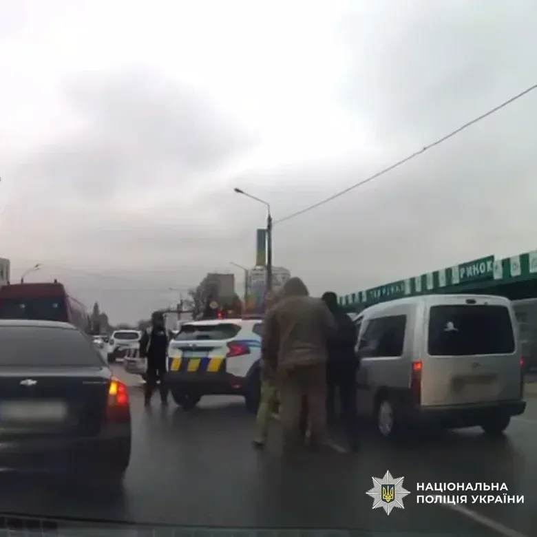 На Харківщині взяли під варту водія, який збив поліцейську