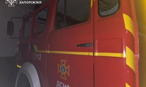 Окупанти вдарили FPV-дроном по автівці ДСНС на Запоріжжі, поранено рятувальника